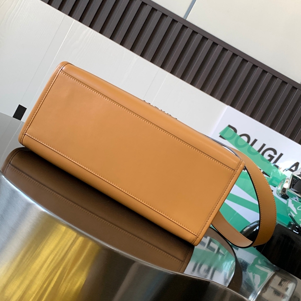 スーパーコピーブランドバッグ内部構造